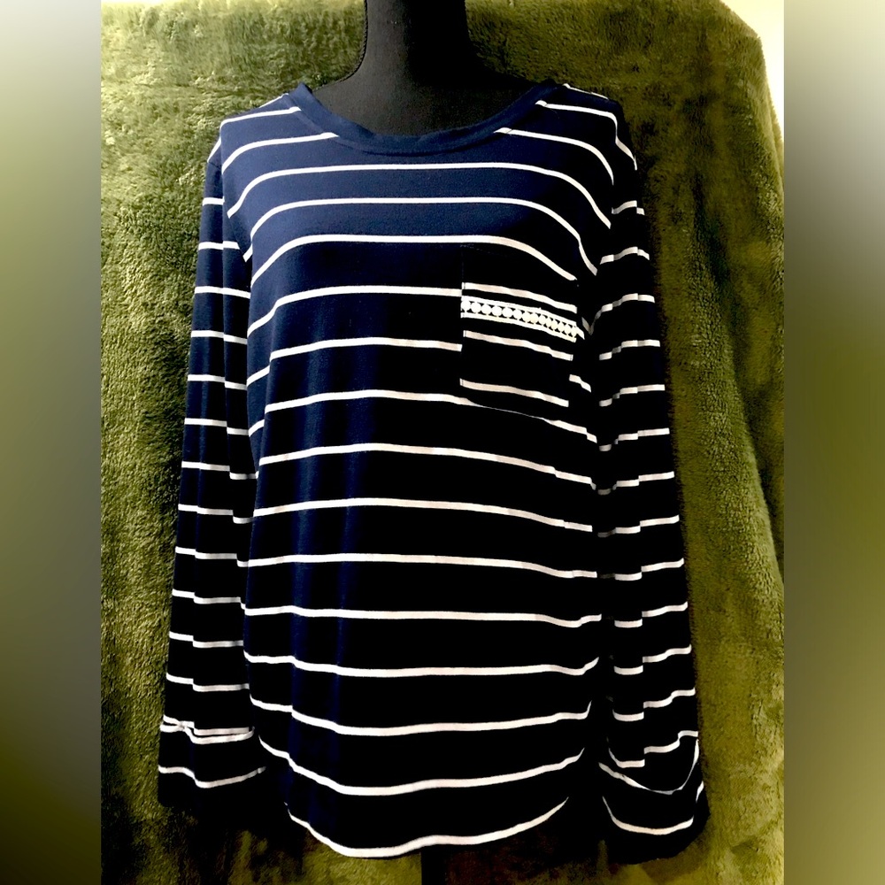 Striped Long-Sleeve Pocket Tee - Navy & White